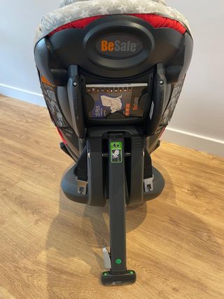 Silla de coche BeSafe con amarre a contramarcha