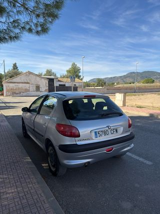 Peugeot 206 2003