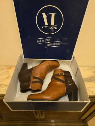 Botines Vitti Love Piel y Ante Marrón