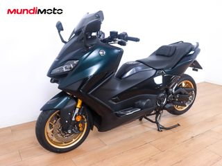 YAMAHA T-MAX 560 TECH MAX