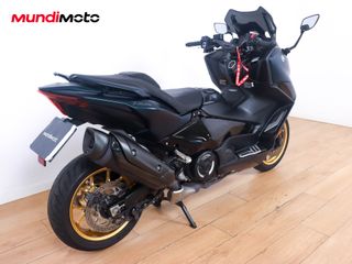 YAMAHA T-MAX 560 TECH MAX
