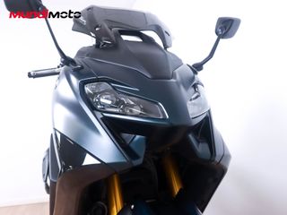 YAMAHA T-MAX 560 TECH MAX