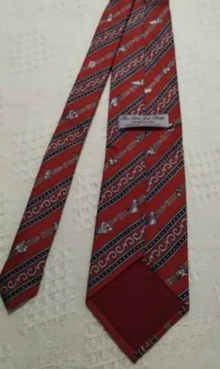 Corbata The Sai Jai Thai Foundation Roja Estampada
