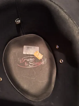 Gorro vaquero de piel negro