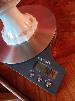 Frutero pedestal porcelana flores rosas