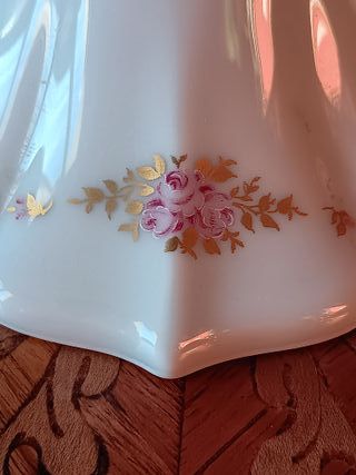 Frutero pedestal porcelana flores rosas