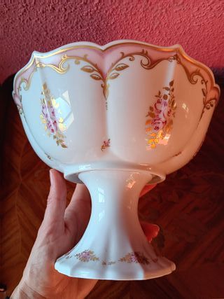 Frutero pedestal porcelana flores rosas