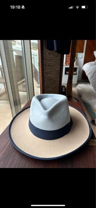 Sombrero Cowboy Beige y Gris
