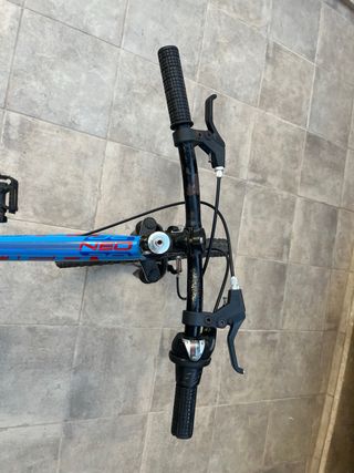 Bicicleta infantil azul Neo 20 Qüer