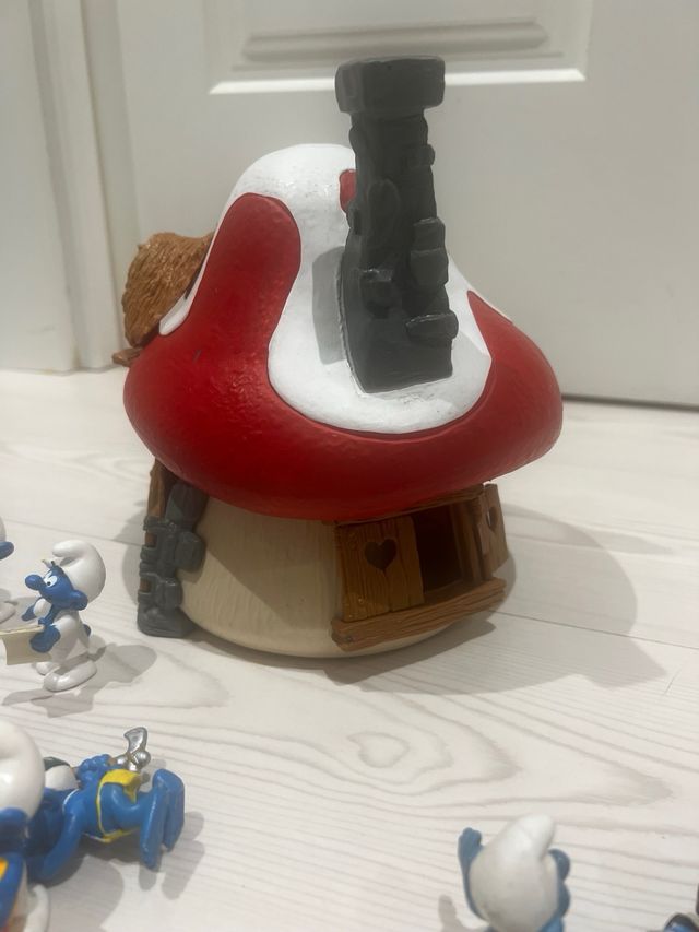 Casa Pitufos y Pitufos