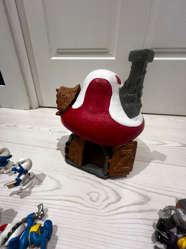 Casa Pitufos y Pitufos