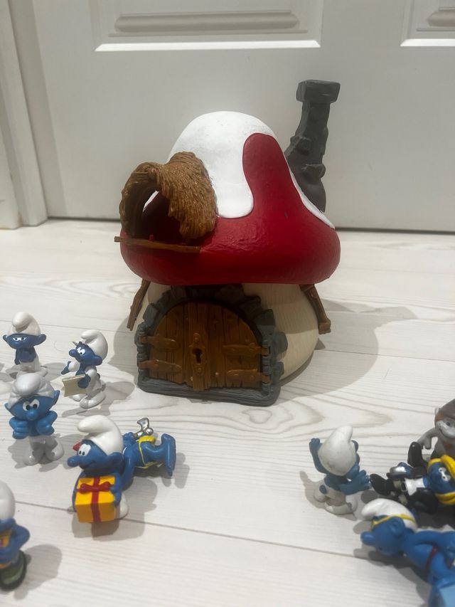 Casa Pitufos y Pitufos