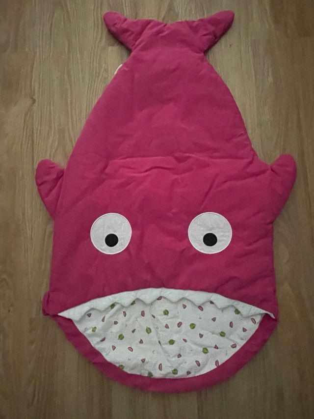 Saco dormir bebé tiburón rosa