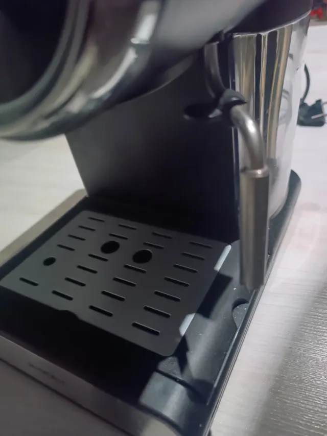 Cafetera Express Negra y Plateada