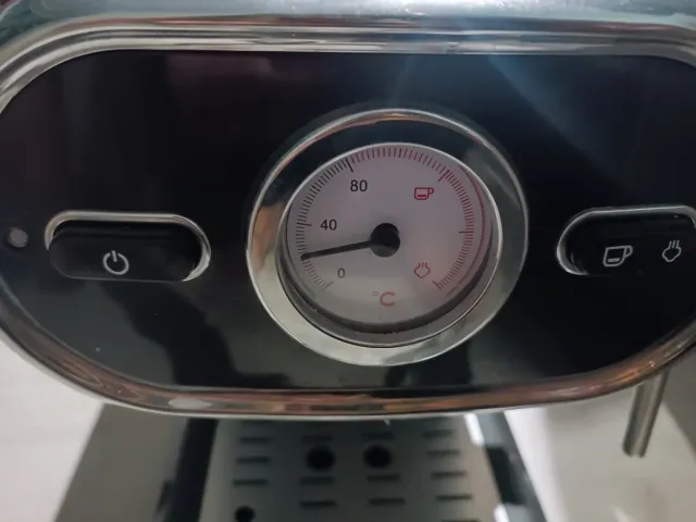 Cafetera Express Negra y Plateada