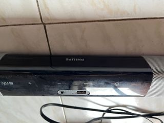 Barra de Sonido Philips Negra y Plateada