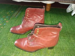 Botines de cuero marrones talla 39