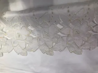 Juego de sábanas de raso blanco