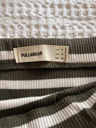 Conjunto Pull&Bear top y falda rayas verde