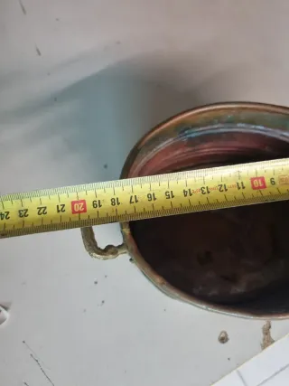 Pentola in rame con manici