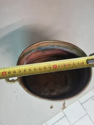 Pentola in rame con manici