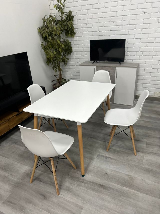 Conjunto mesa y 4 sillas estilo nórdico NUEVA