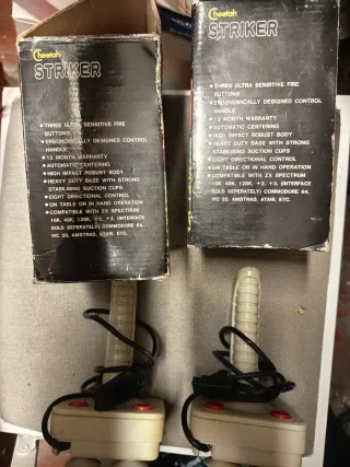 2 Joysticks Cheetah Striker