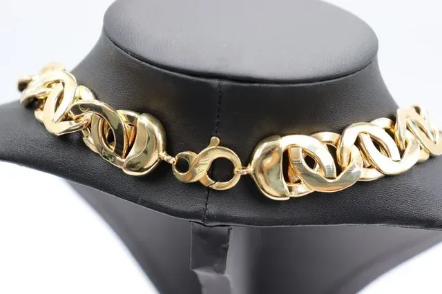 Cadena Tipo Cartier Medusa 22mm Oro 18k