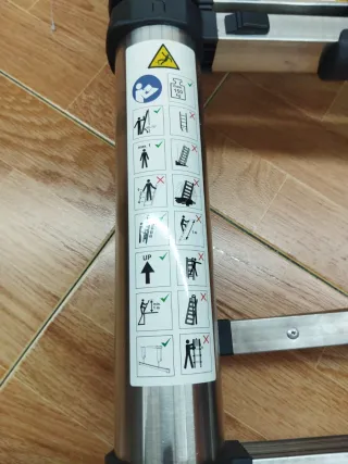 Escalera extensible de aluminio