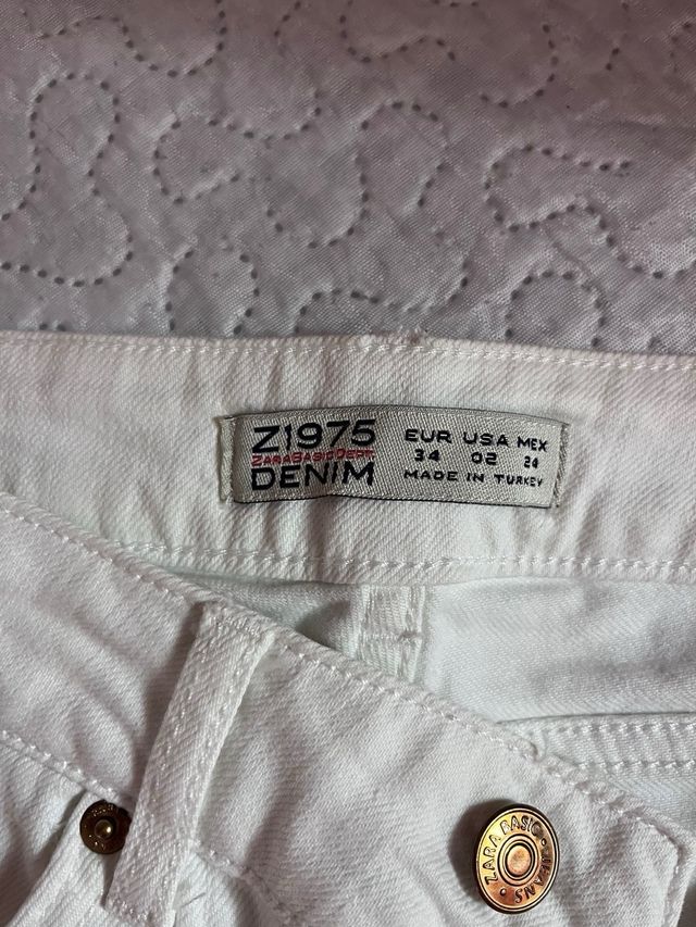 Pantalones vaqueros blancos Zara