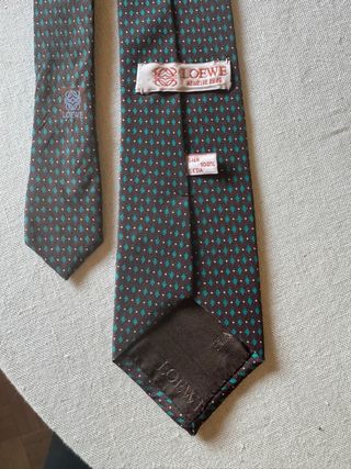 Corbata Loewe Marrón y Verde Diamantes