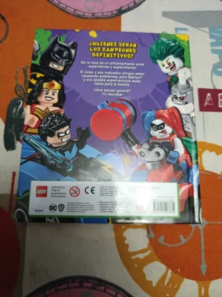 LEGO® Batman vs. El Joker: ¡Los superhéroes y s...