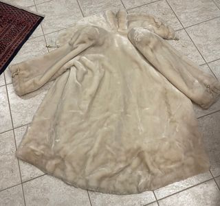 Cappotto pelliccia sintetica beige