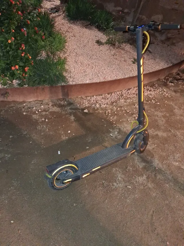 Patinete eléctrico Navee N20