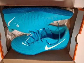 Botas Fútbol Nike Niño Talla 40