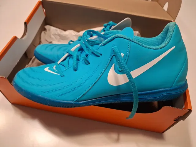 Botas Fútbol Nike Niño Talla 40