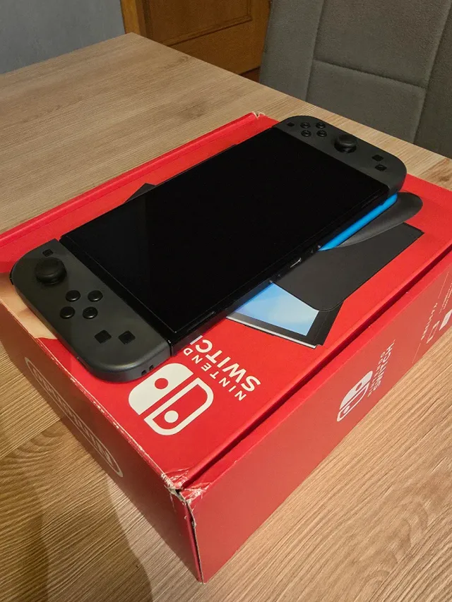 Nintendo Switch OLED