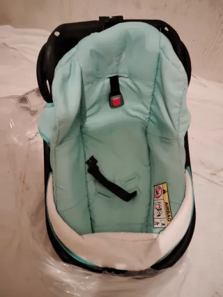 Sillita bebé para coche