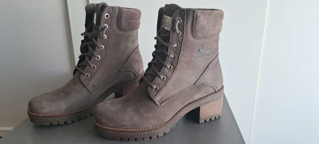 Botas Panamá Jack Phoebe B12 Nobuck Gris