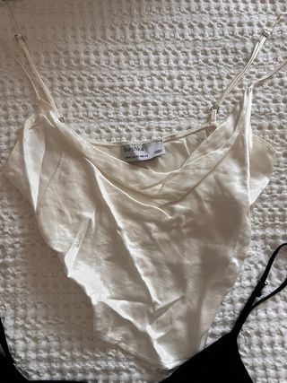 Pack 2 Tops Satén Bershka XS