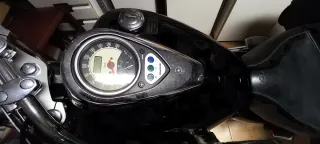 Kawasaki VN900 Classic 2007 con alforjas 65195km.