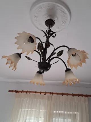 Lámpara de techo floral