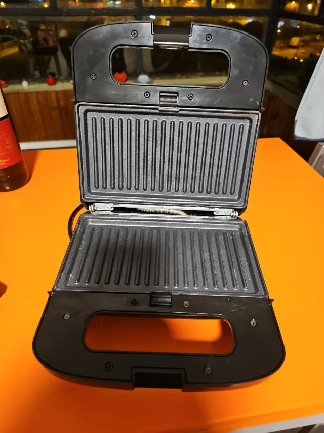 Sandwichera Mandine 3 em 1