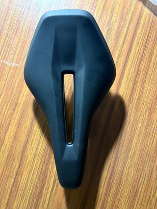 Sillín bicicleta ergonómico negro