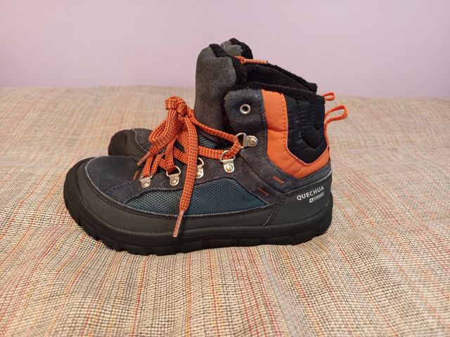 Botas de monte Quechua Niño Talla 35
