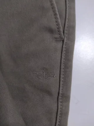 Pantalón Dockers Regular Fit 33/34 marrón claro