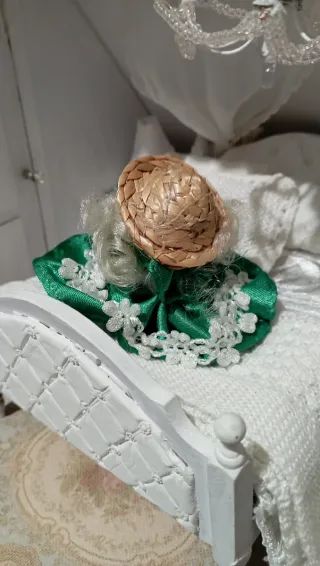 Bambola porcellana casa bambole