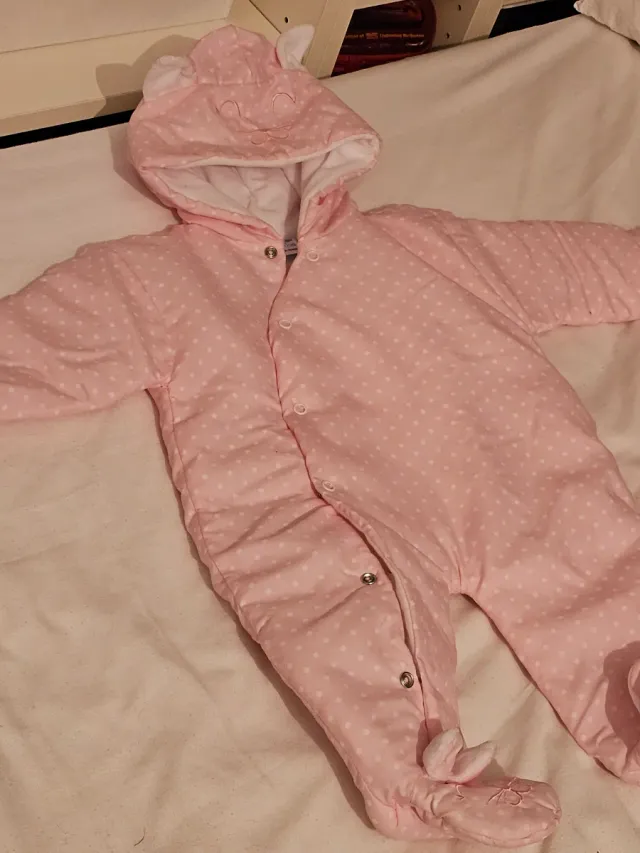 Mono de bebé Sardon rosa lunares