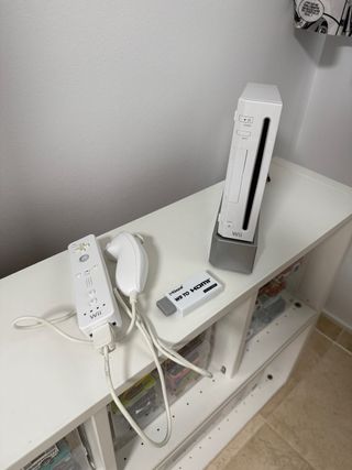 Wii blanca, perfecto estado, muchos juegos.