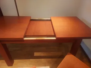 Mesa extensible madera + 4 sillas